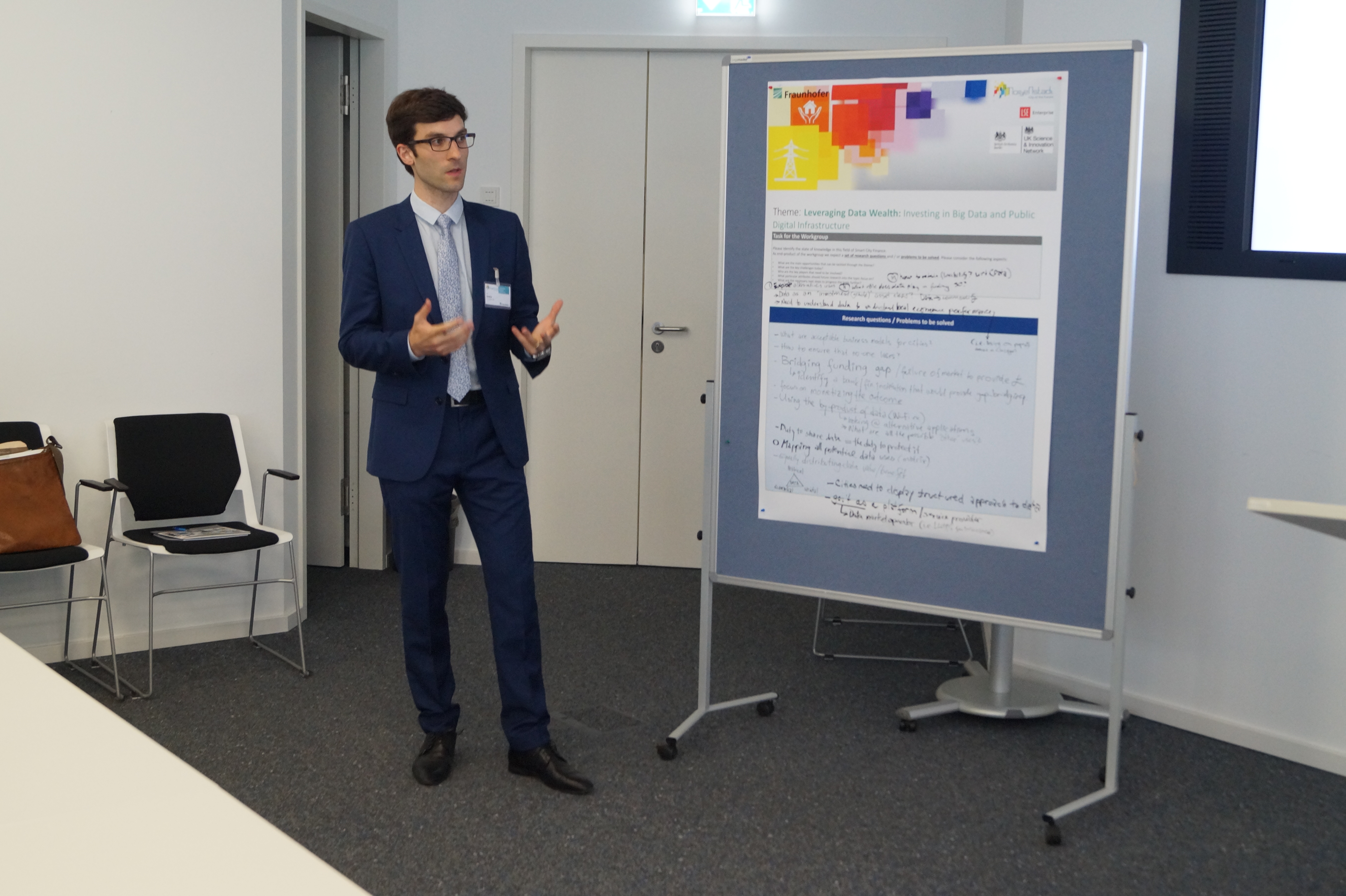 Fraunhofer Urban Data specialist Petr Suska at a presentation at the Finance in the Smart City Conference.